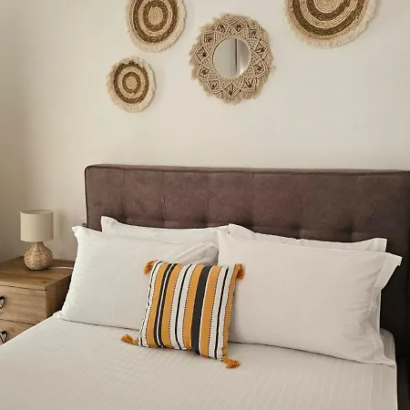 Village House דירה *